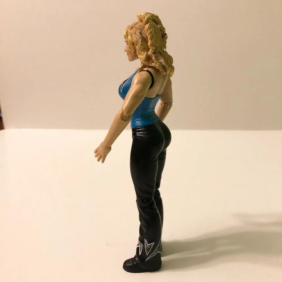 2001 WWF Molly Holly Jakks Pacific Wrestling WWE Action Figure - Picture 3 of 11